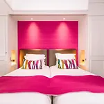 Duo 4* Paris