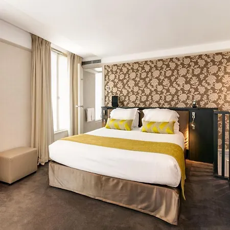 Duo מלון פריז