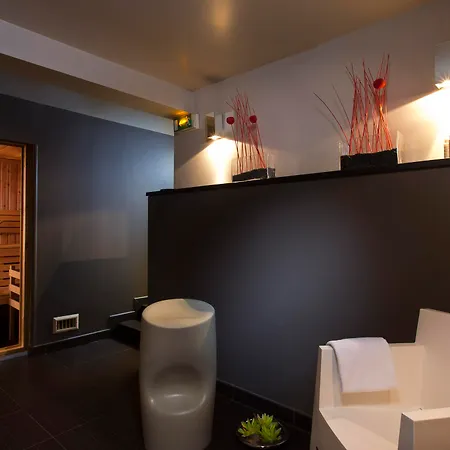 Duo 4* Paris